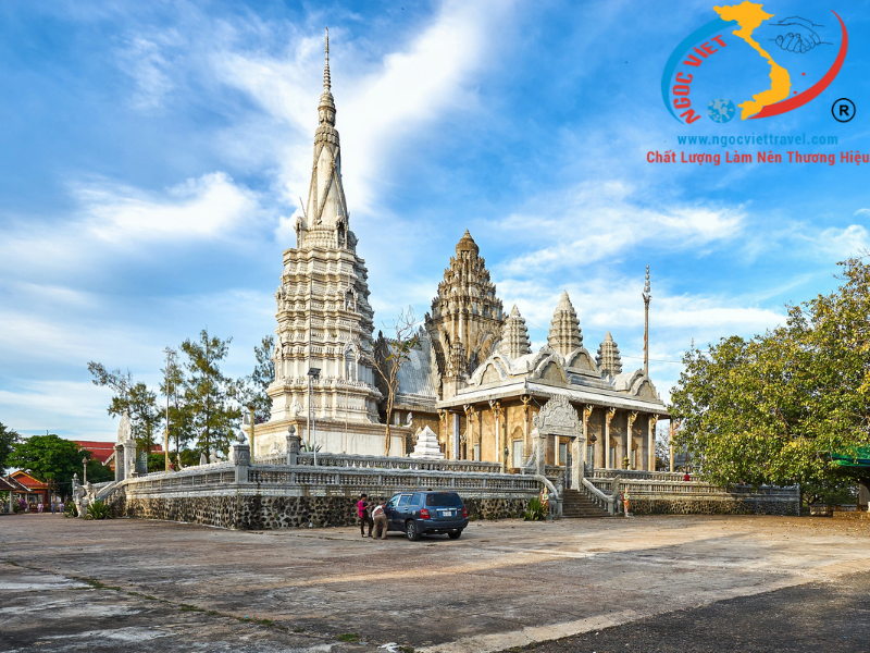 TOUR CAMPUCHIA - SIEM REAP - SIHANOUK VILLE - PHNOM PENH